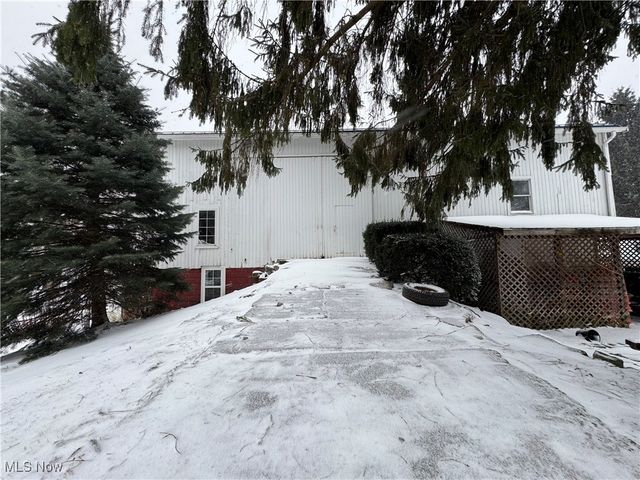 5084 Chillicothe Road, Chagrin Falls, OH 44022