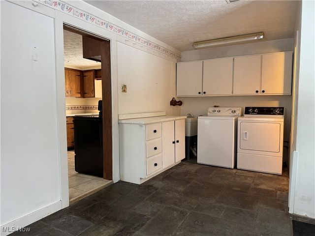 5084 Chillicothe Road, Chagrin Falls, OH 44022