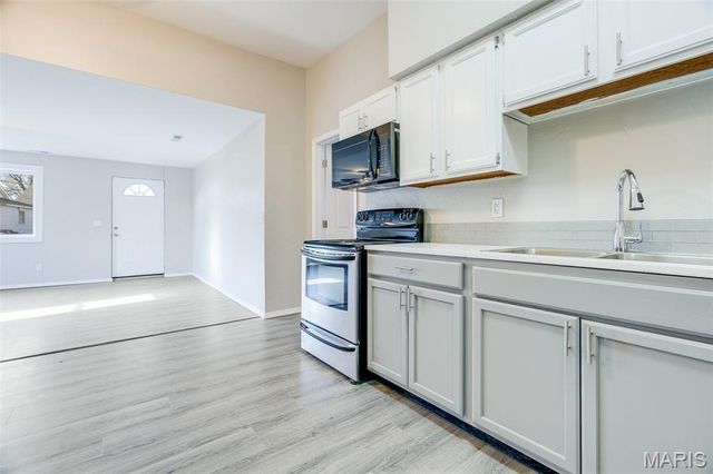110 S 32nd Street, Belleville, IL 62226