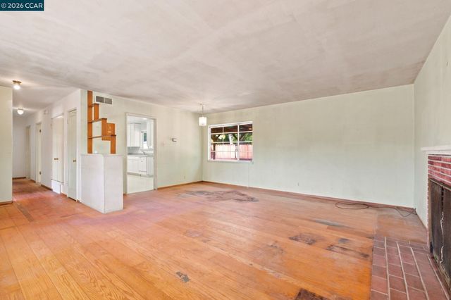 1224 Hale Dr, Concord, CA 94518