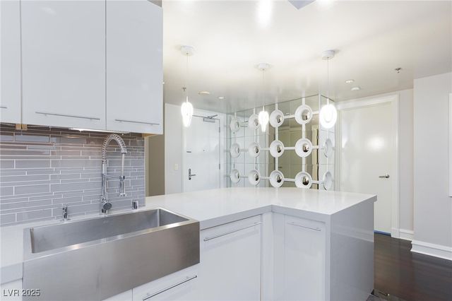 2700 Las Vegas Boulevard 3102, Las Vegas, NV 89109