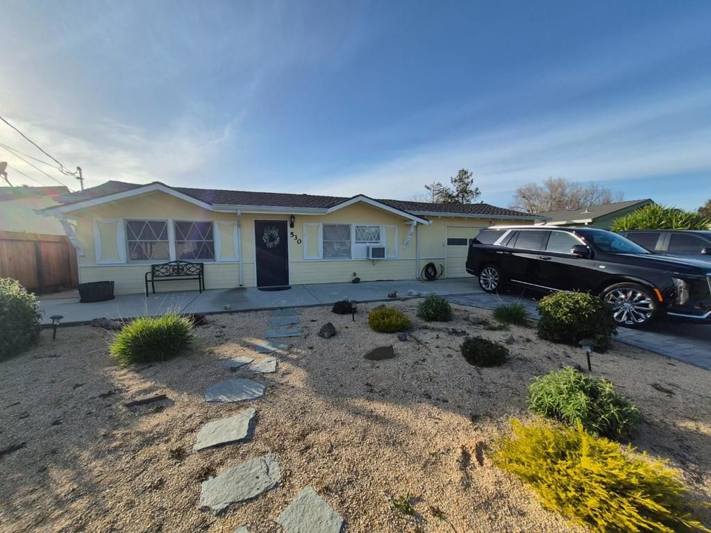 Image 1 of property listing at 530 El Camino Paraiso, Hollister, CA 95023