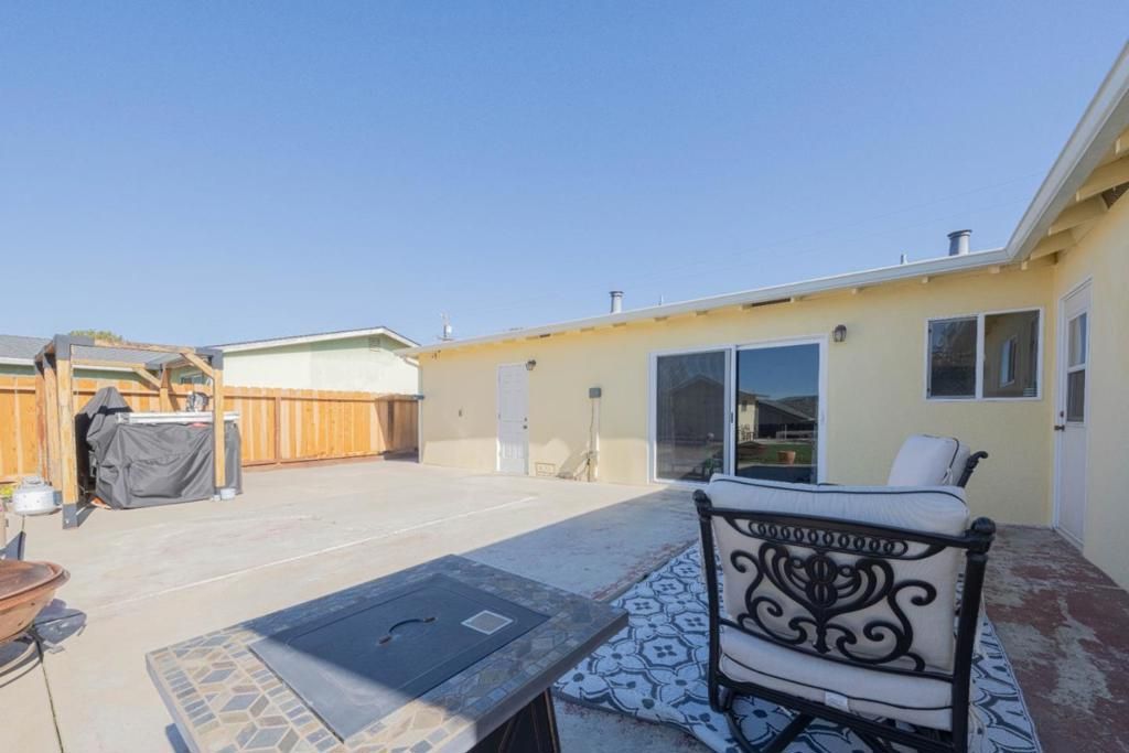 Image 15 of property listing at 530 El Camino Paraiso, Hollister, CA 95023
