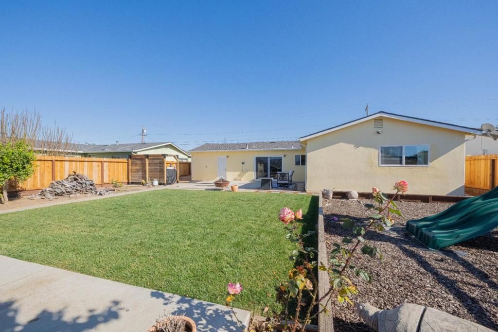 Image 18 of property listing at 530 El Camino Paraiso, Hollister, CA 95023