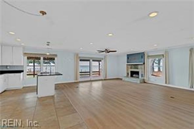 954 Bar Neck RD, Port Haywood, VA 23138