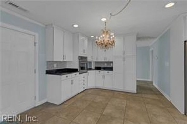 954 Bar Neck RD, Port Haywood, VA 23138