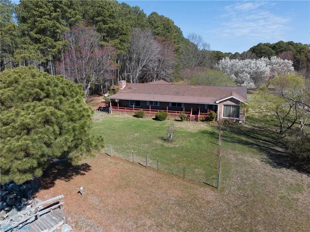 954 Bar Neck RD, Port Haywood, VA 23138