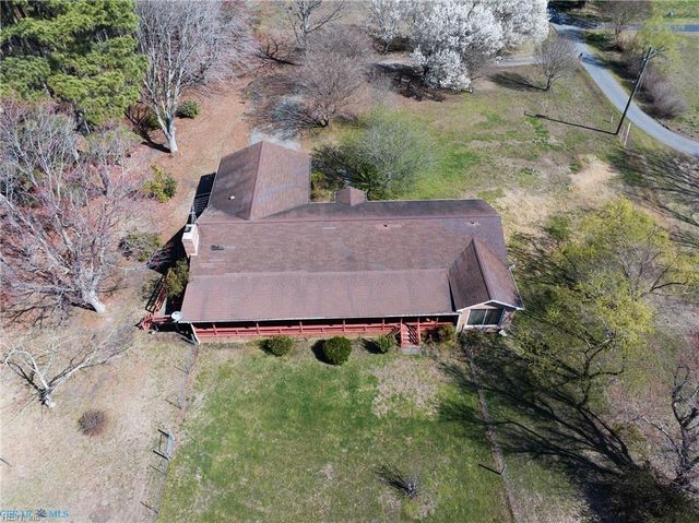 954 Bar Neck RD, Port Haywood, VA 23138