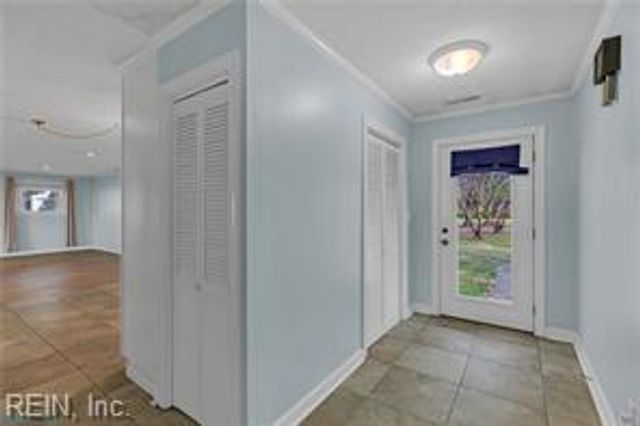 954 Bar Neck RD, Port Haywood, VA 23138