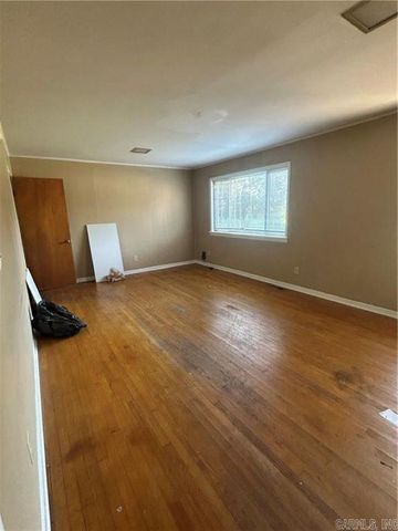 206 N Erie, Russellville, AR 72801