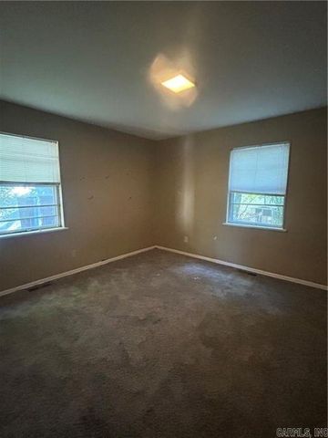 206 N Erie, Russellville, AR 72801