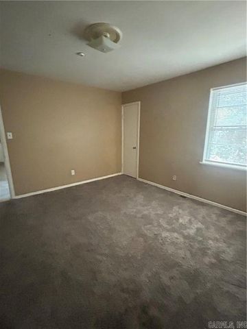 206 N Erie, Russellville, AR 72801