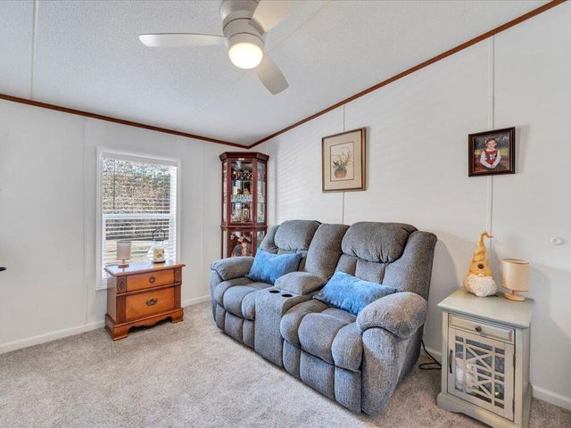 2039 Egg Farm RD, Patrick Springs, VA 24133