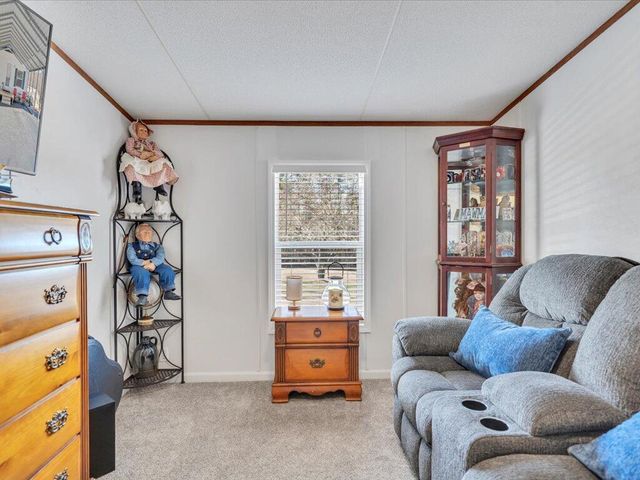 2039 Egg Farm RD, Patrick Springs, VA 24133