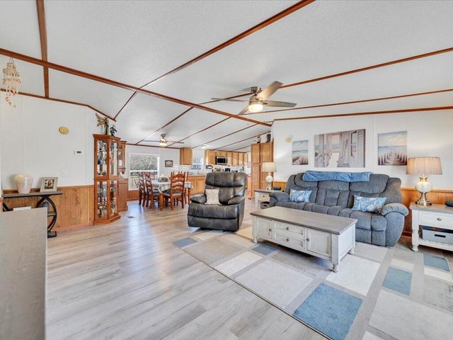 2039 Egg Farm RD, Patrick Springs, VA 24133