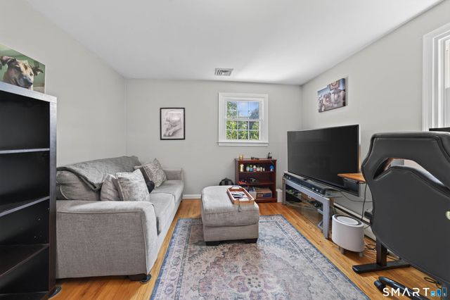 215 West Pond Rd Extension, North Branford, CT 06471