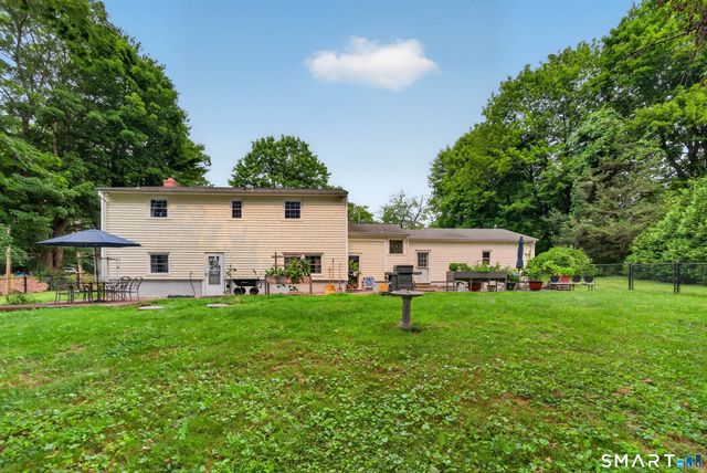 215 West Pond Rd Extension, North Branford, CT 06471