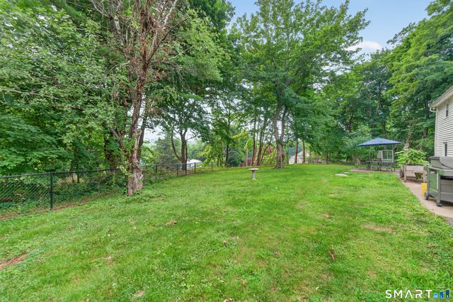 215 West Pond Rd Extension, North Branford, CT 06471