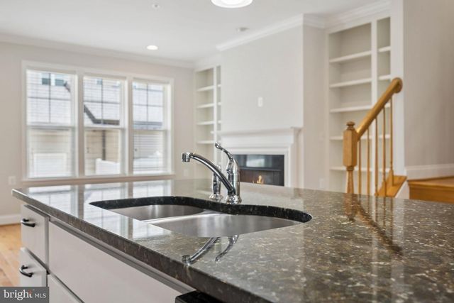 1142 HOLDEN RD, Frederick, MD 21701