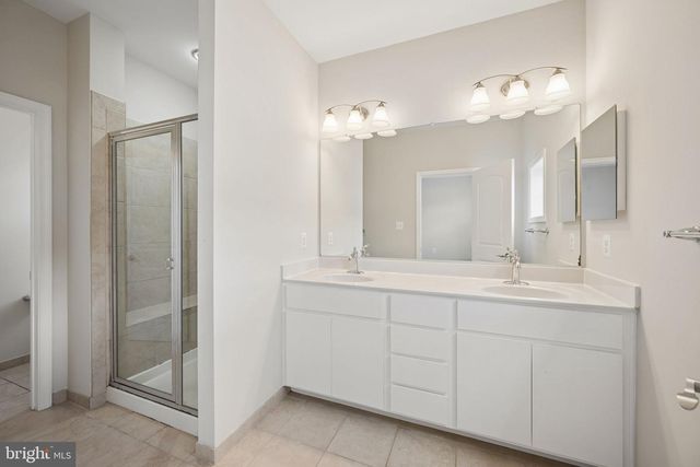 1142 HOLDEN RD, Frederick, MD 21701