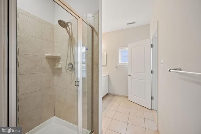 1142 HOLDEN RD, Frederick, MD 21701