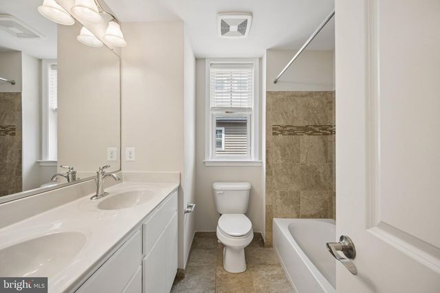 1142 HOLDEN RD, Frederick, MD 21701