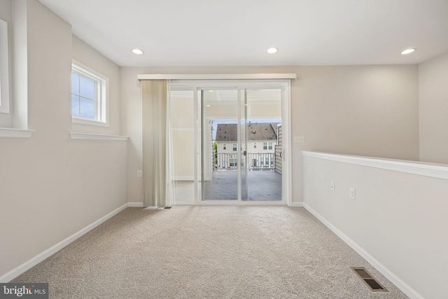 1142 HOLDEN RD, Frederick, MD 21701