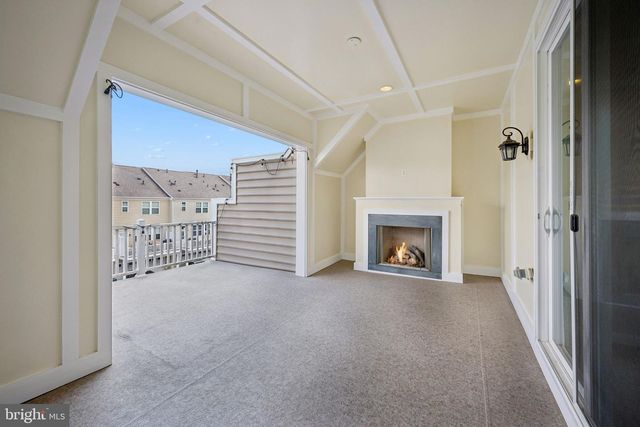 1142 HOLDEN RD, Frederick, MD 21701