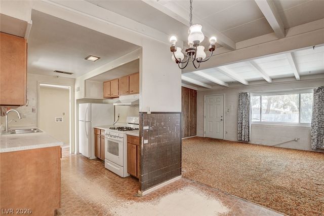 1209 Fay Boulevard, Las Vegas, NV 89108