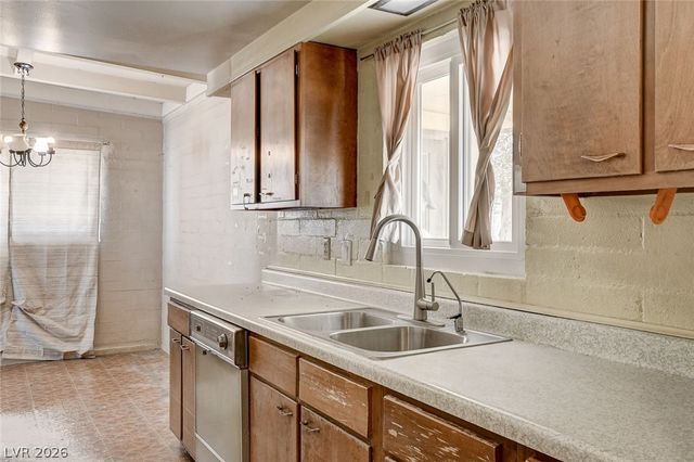 1209 Fay Boulevard, Las Vegas, NV 89108