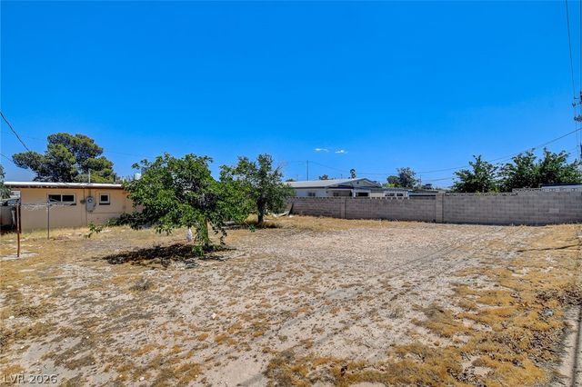 1209 Fay Boulevard, Las Vegas, NV 89108