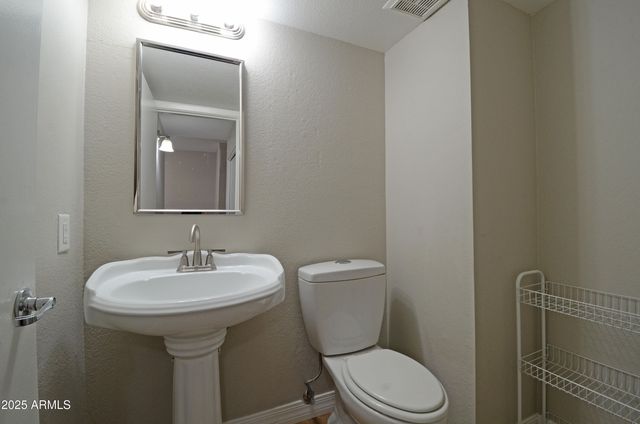 2315 W UNION HILLS Drive 108, Phoenix, AZ 85027