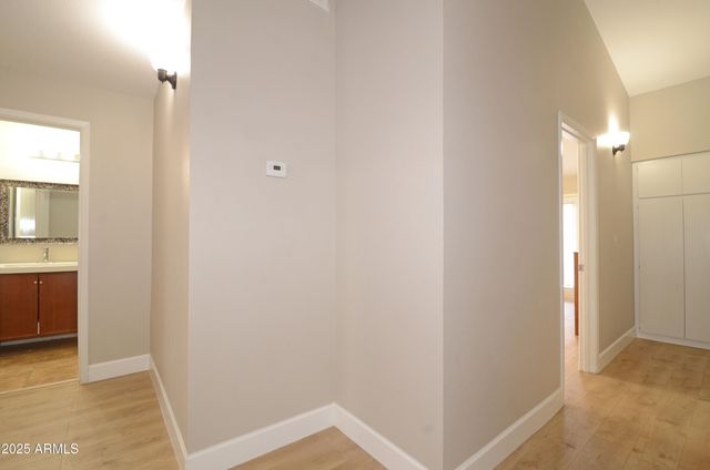 2315 W UNION HILLS Drive 108, Phoenix, AZ 85027