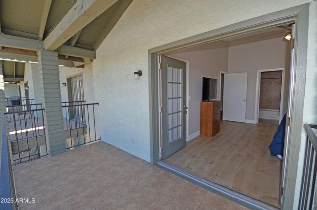 2315 W UNION HILLS Drive 108, Phoenix, AZ 85027