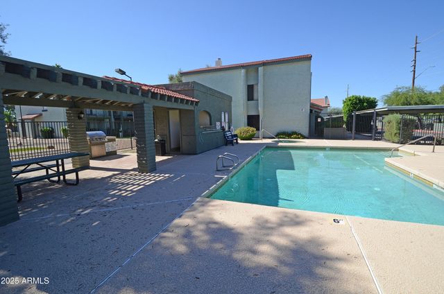 2315 W UNION HILLS Drive 108, Phoenix, AZ 85027