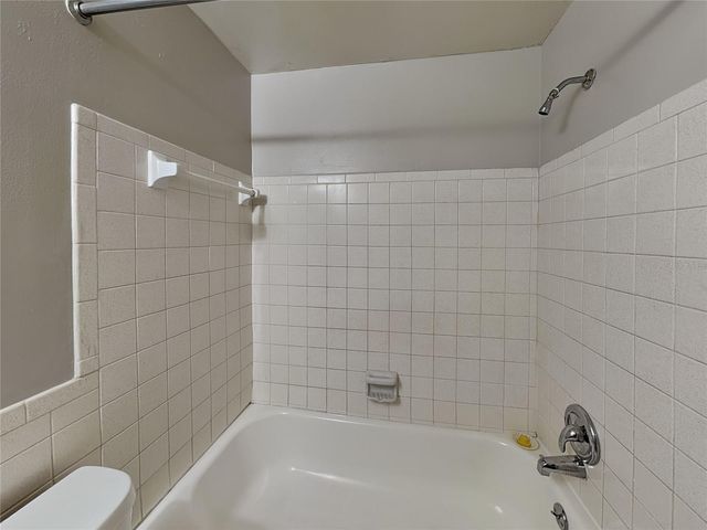 9610 N 12TH STREET B, Tampa, FL 33612