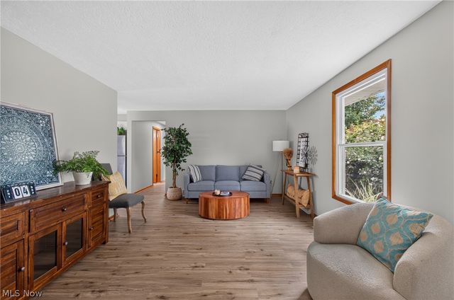 852 Phillips Road Northeast, Massillon, OH 44646
