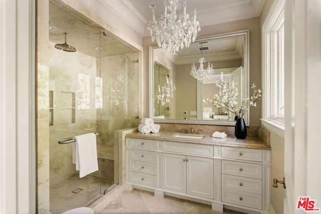 1350 Benedict Canyon Drive, Beverly Hills, CA 90210