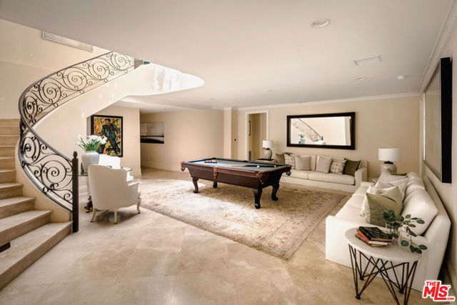 1350 Benedict Canyon Drive, Beverly Hills, CA 90210