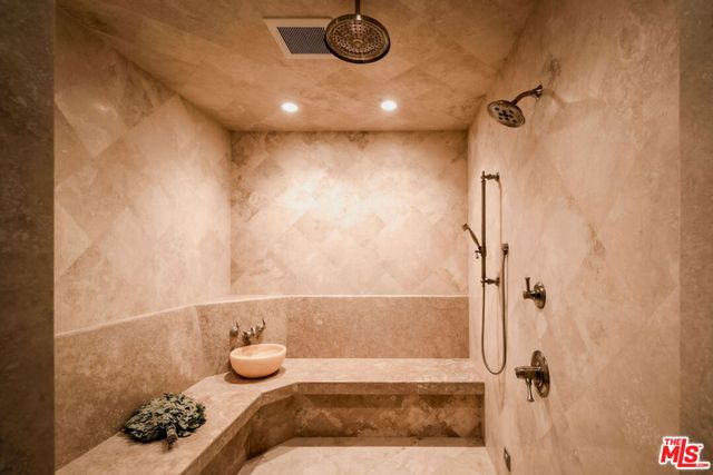 1350 Benedict Canyon Drive, Beverly Hills, CA 90210