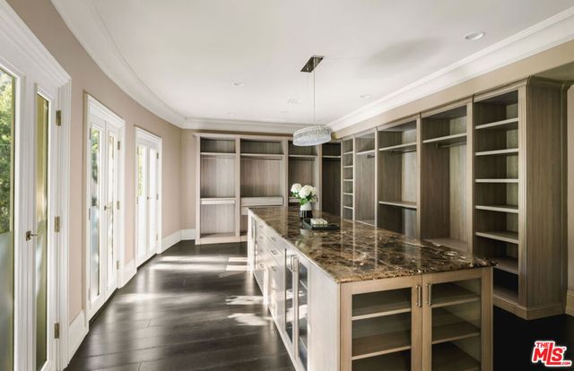 1350 Benedict Canyon Drive, Beverly Hills, CA 90210