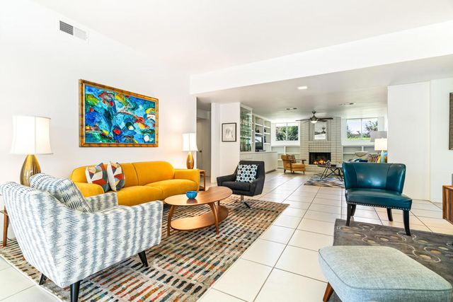 215 Desert Lakes Drive, Palm Springs, CA 92264