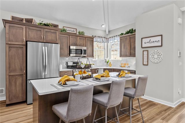 138 Independence Drive 105C, Jefferson Twp, PA 16023