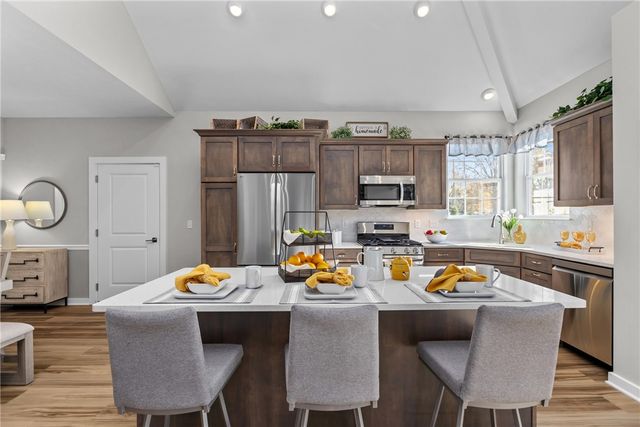 138 Independence Drive 105C, Jefferson Twp, PA 16023