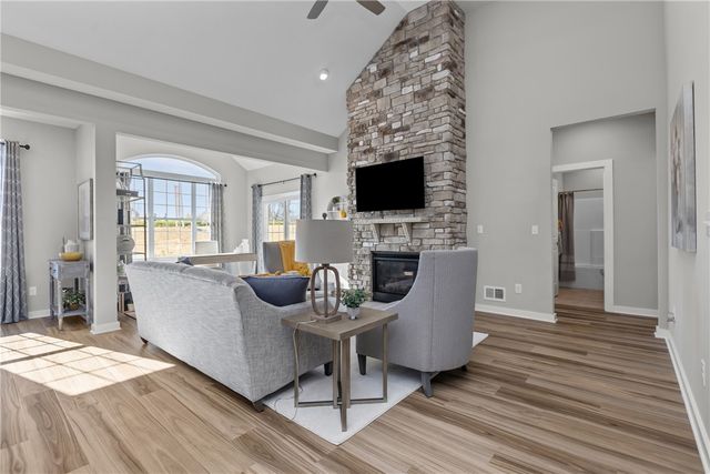 138 Independence Drive 105C, Jefferson Twp, PA 16023