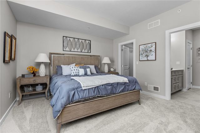 138 Independence Drive 105C, Jefferson Twp, PA 16023