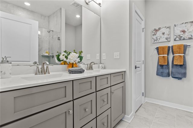 138 Independence Drive 105C, Jefferson Twp, PA 16023