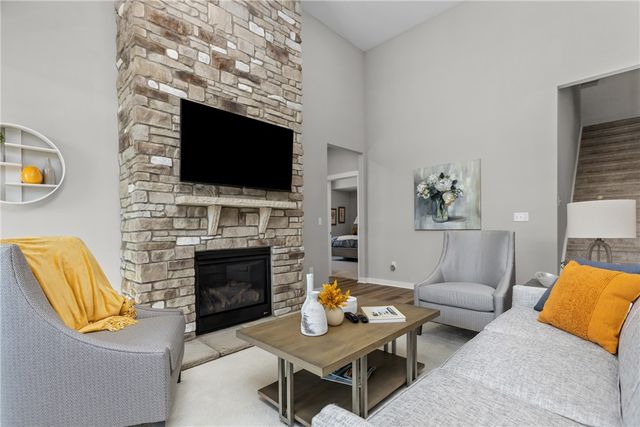 138 Independence Drive 105C, Jefferson Twp, PA 16023