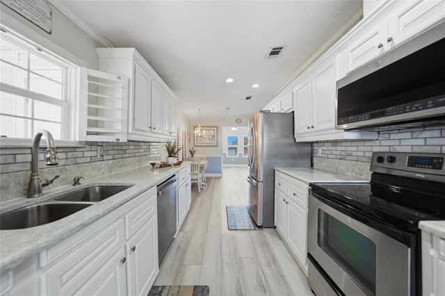 4300 RIVERSIDE DRIVE 112, Punta Gorda, FL 33982