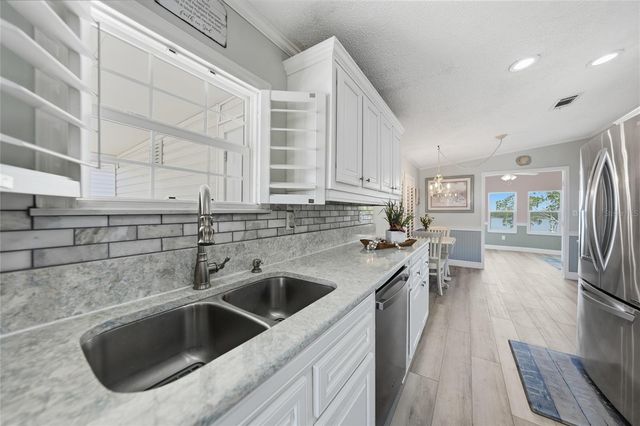 4300 RIVERSIDE DRIVE 112, Punta Gorda, FL 33982